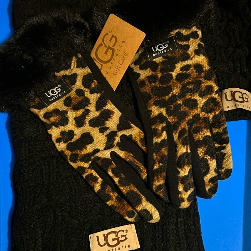 UGG Leopard Gloves, Black Knitted UGG Scarf & Hat